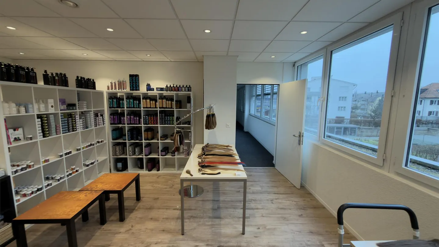 Spazio ufficio e commerciale centrale in affitto a Urdorf - Foto 3 di 13