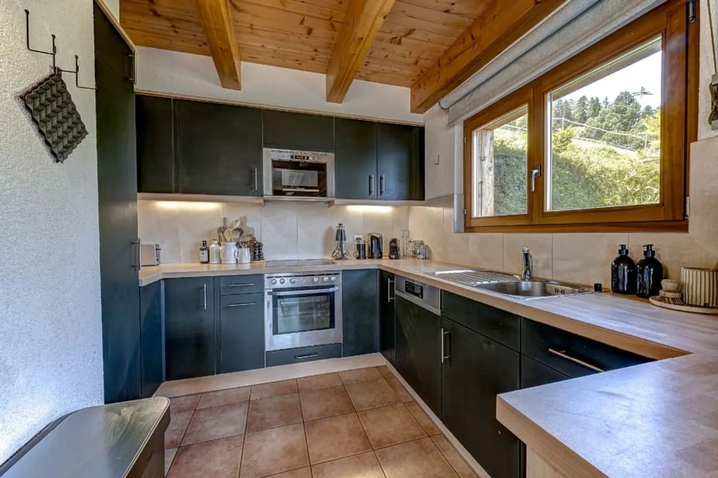 5-bed Chalet in La Tzoumaz - Photo 8 of 13