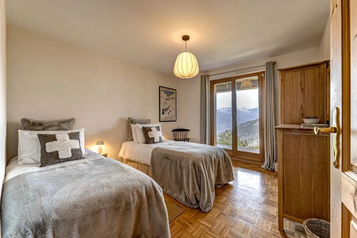 5-bed Chalet in La Tzoumaz - Photo 10 of 13