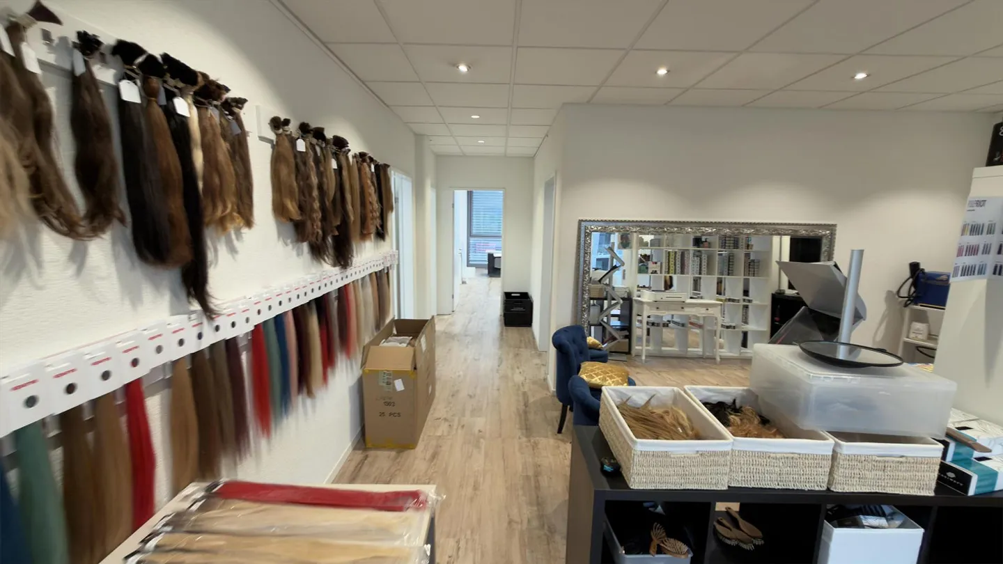 Spazio ufficio e commerciale centrale in affitto a Urdorf - Foto 7 di 13