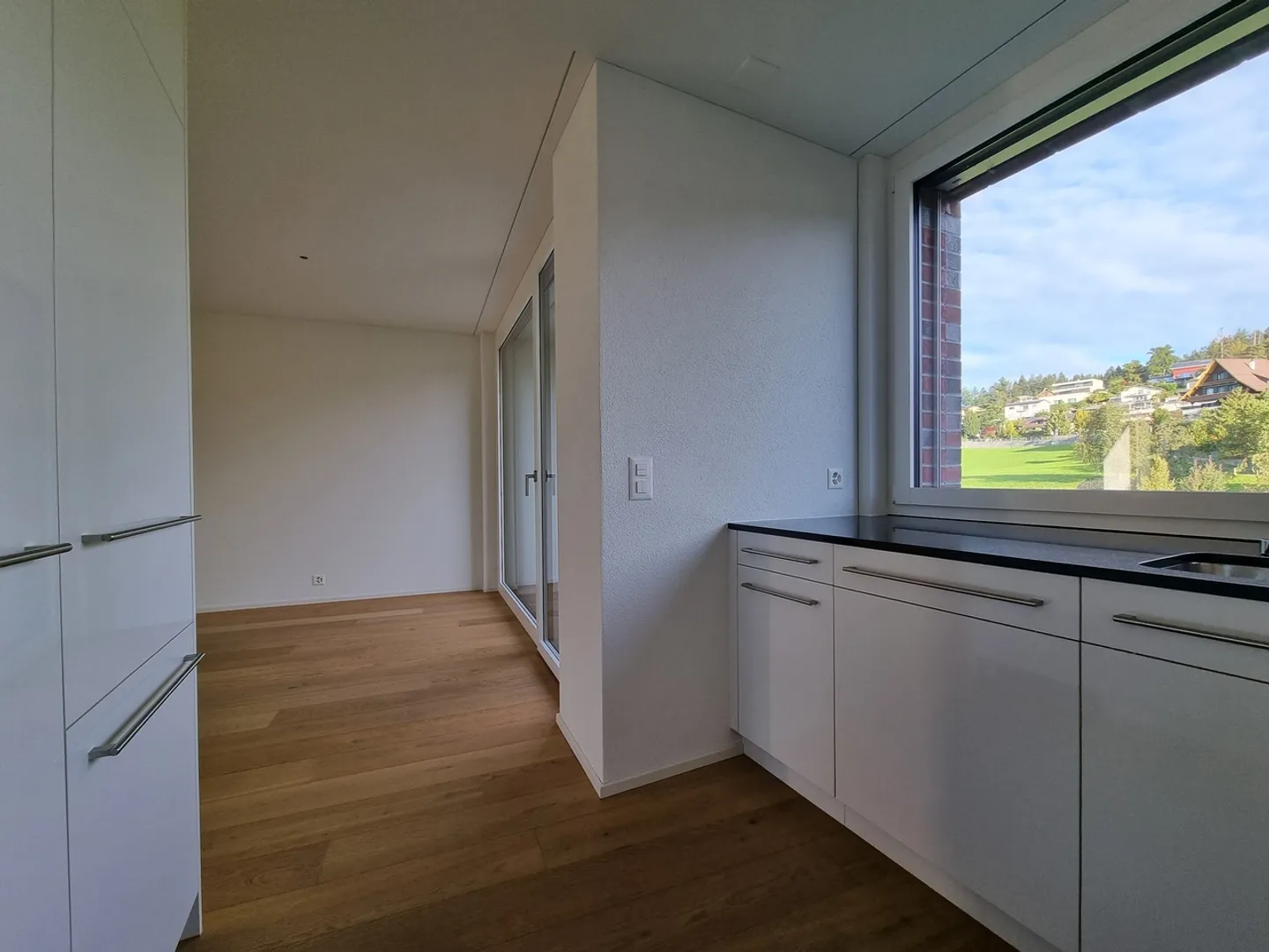 Tax advantage meets quality of living: attractive 4.5-room apartment in Meggen - Photo 6 of 11