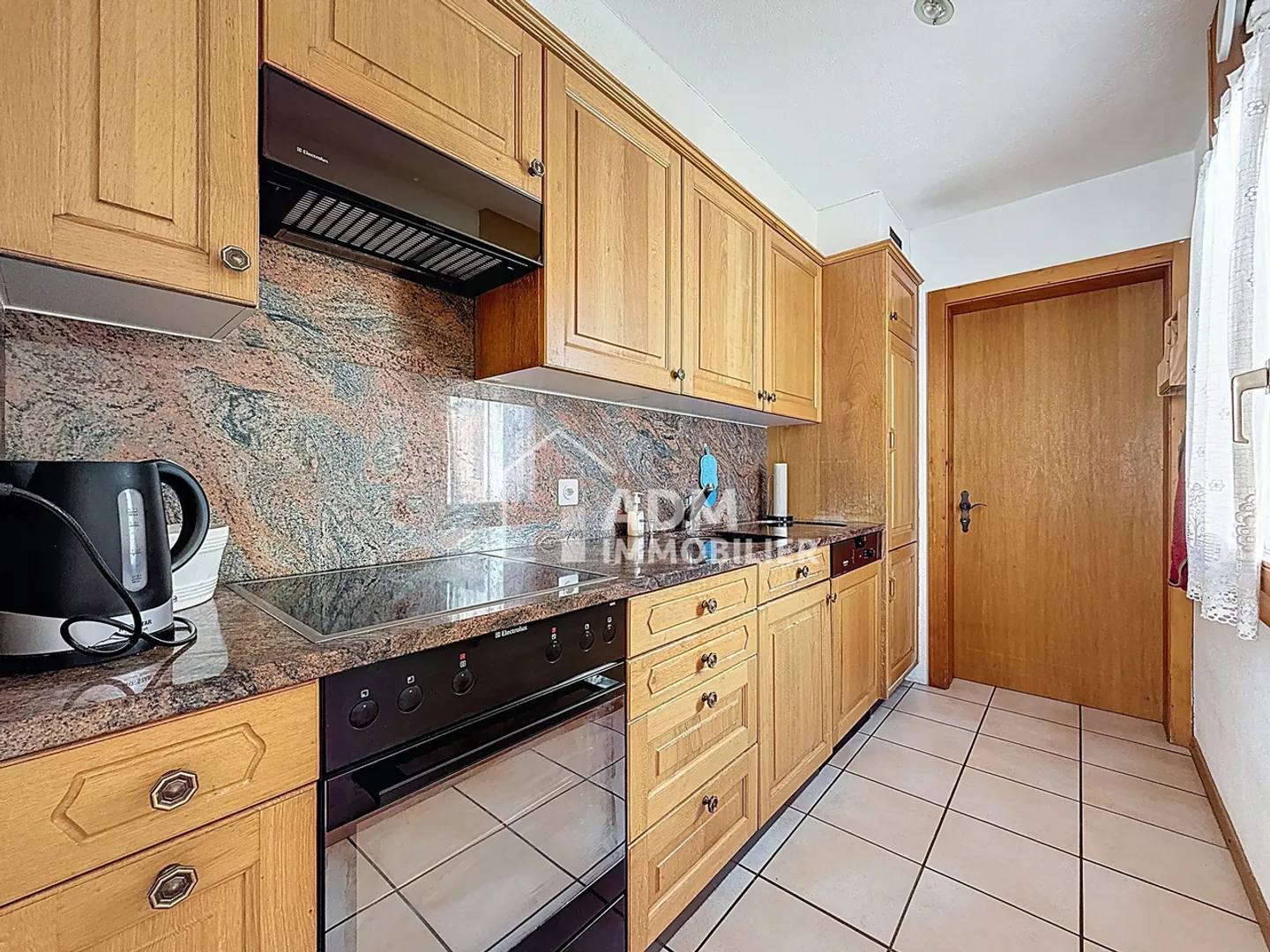 Ovronnaz, Chalet mit 4,5 Zimmern und atemberaubendem Blick - Foto 3 von 14