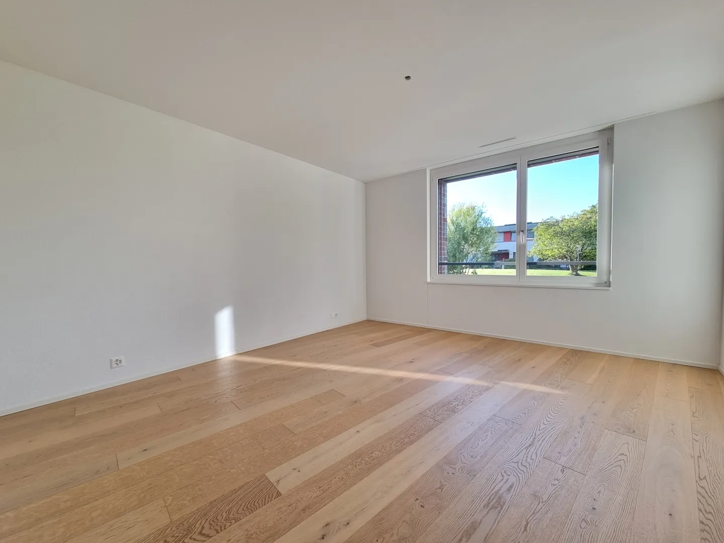 Tax advantage meets quality of living: attractive 4.5-room apartment in Meggen - Photo 8 of 11