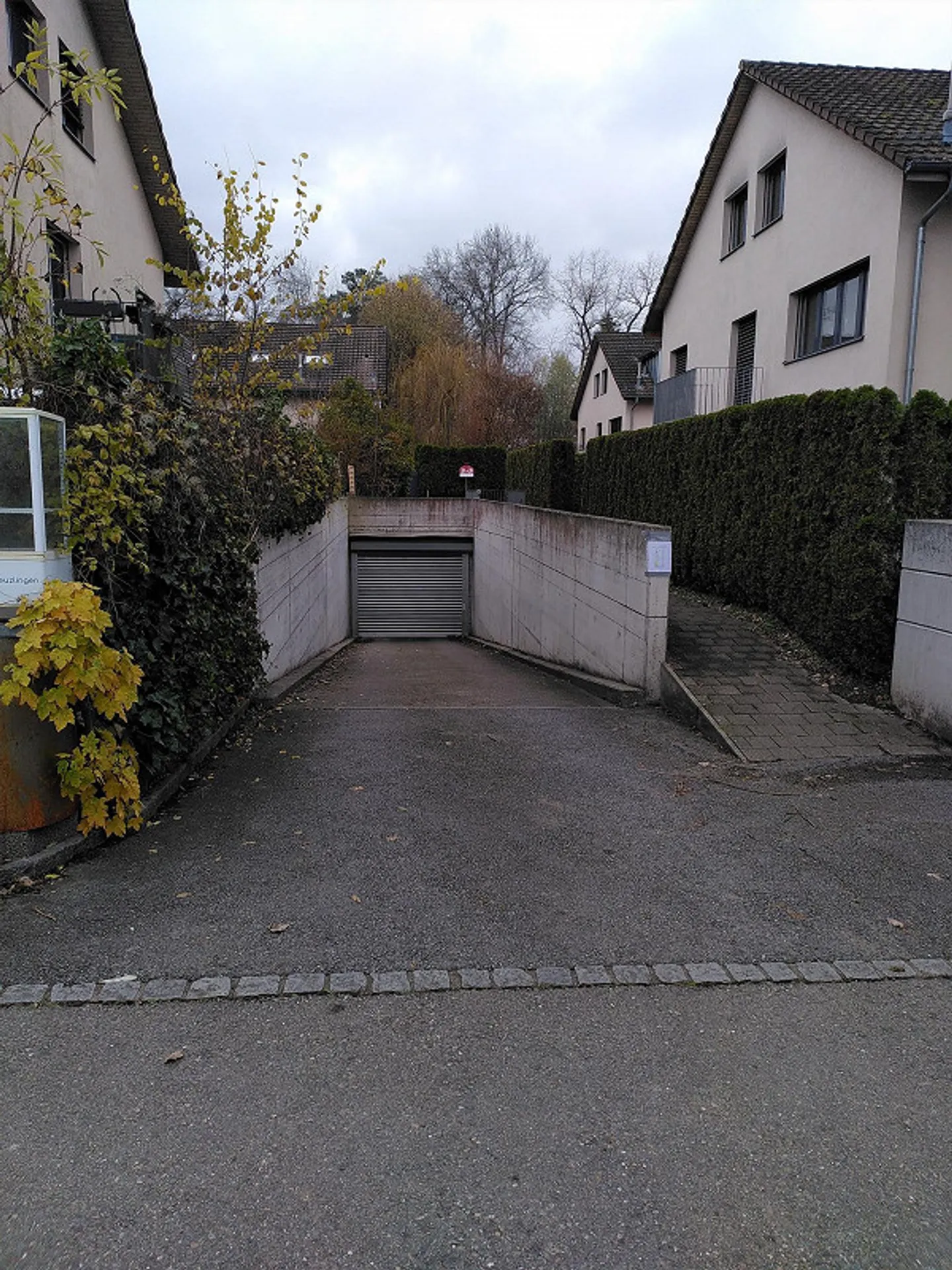 Posti auto in garage sotterraneo disponibili a Kreuzlingen, vicino alla stazione ferroviaria Weiherstrasse - Foto 1 di 5