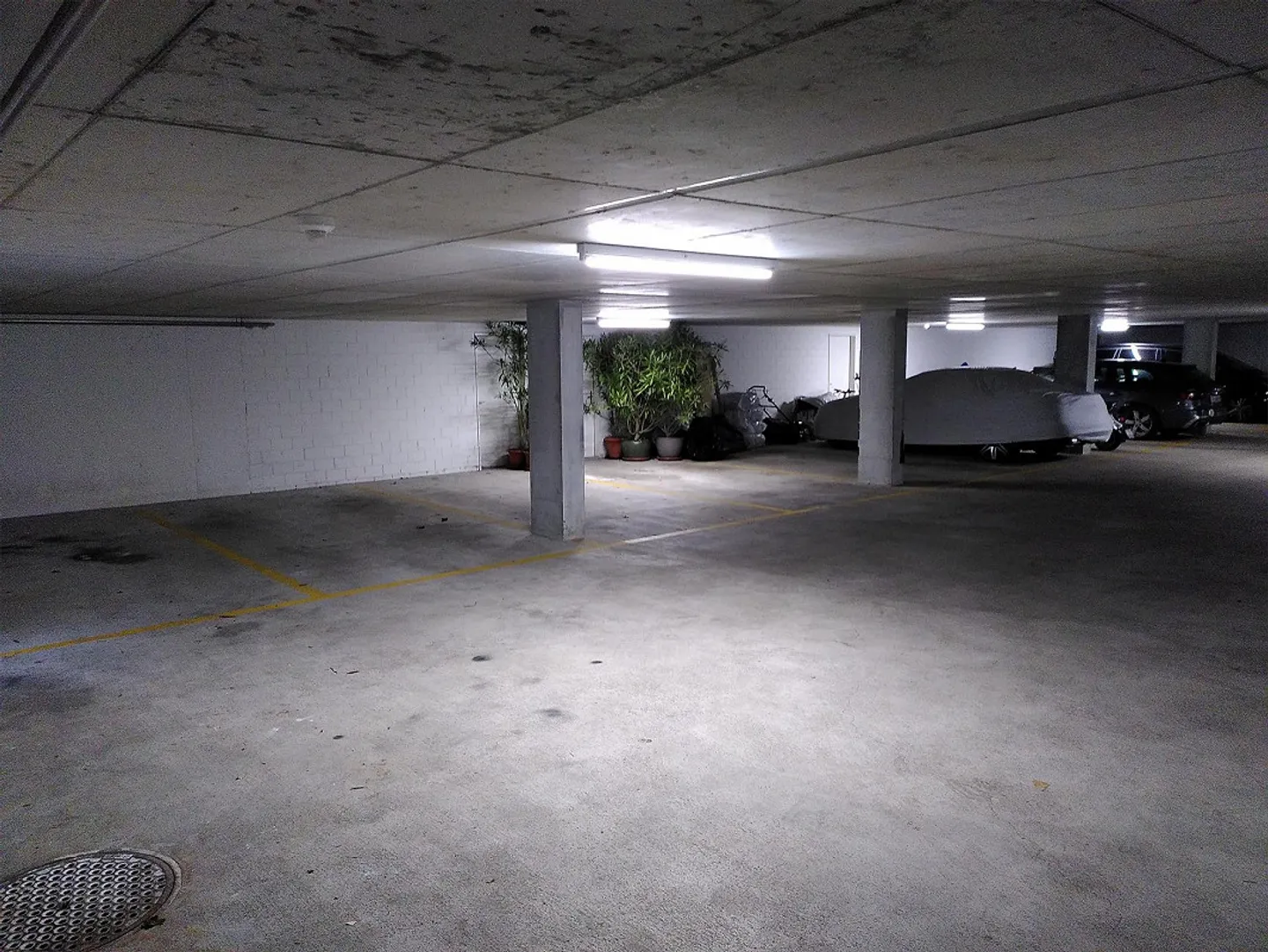 Posti auto in garage sotterraneo disponibili a Kreuzlingen, vicino alla stazione ferroviaria Weiherstrasse - Foto 4 di 5