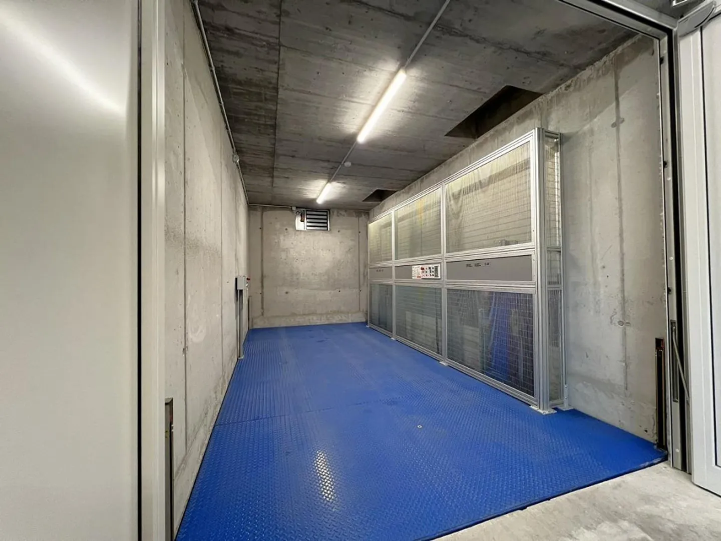 Attractive commercial space for various usage options with... - Photo 7 of 11