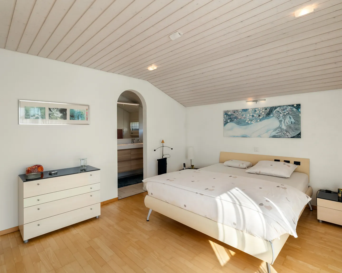 Exclusive Single-Family Home in Prime Location - with Outdoor Pool - Photo 5 of 10