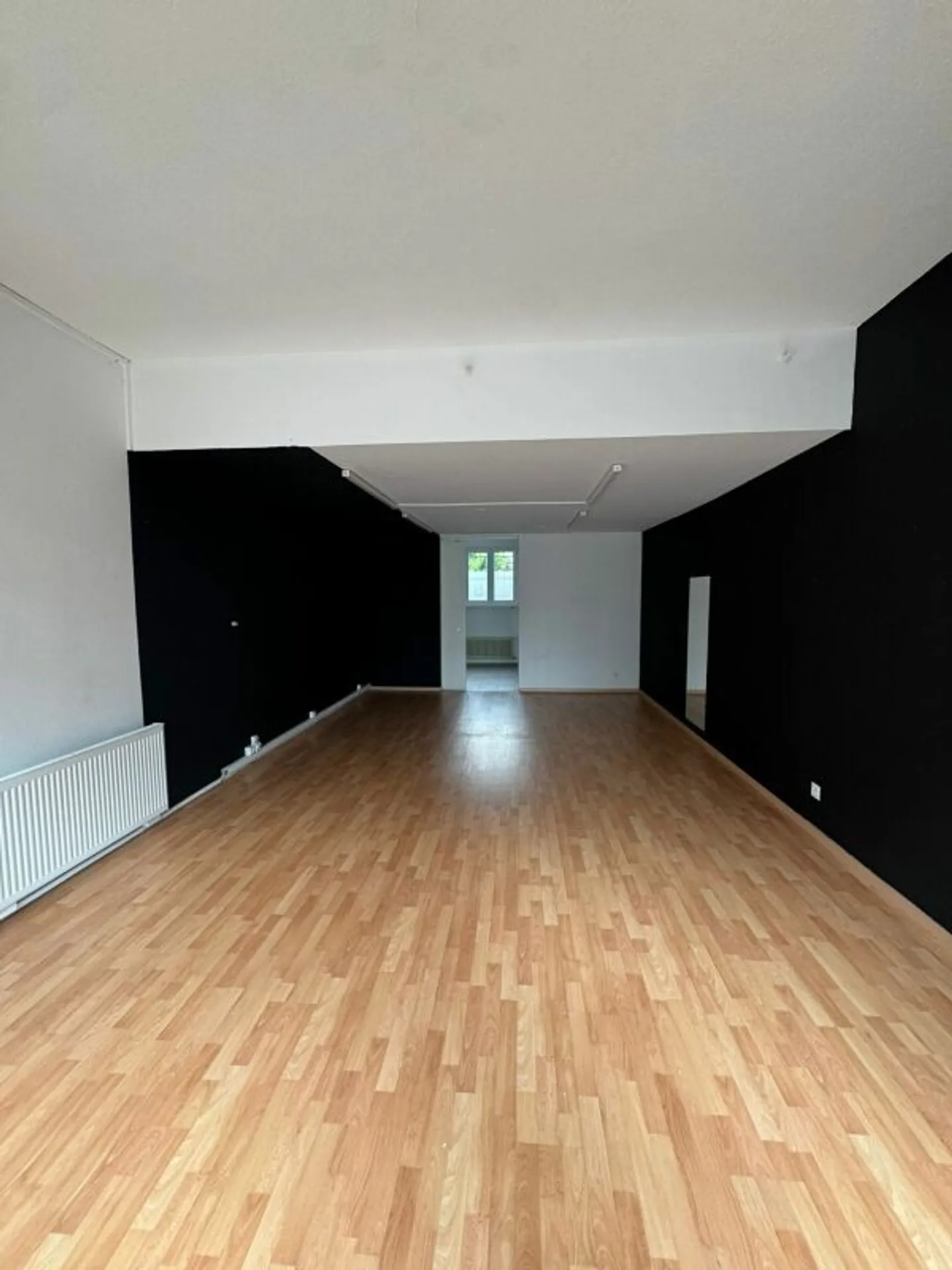 Espace de vente à louer - Photo 7 sur 9