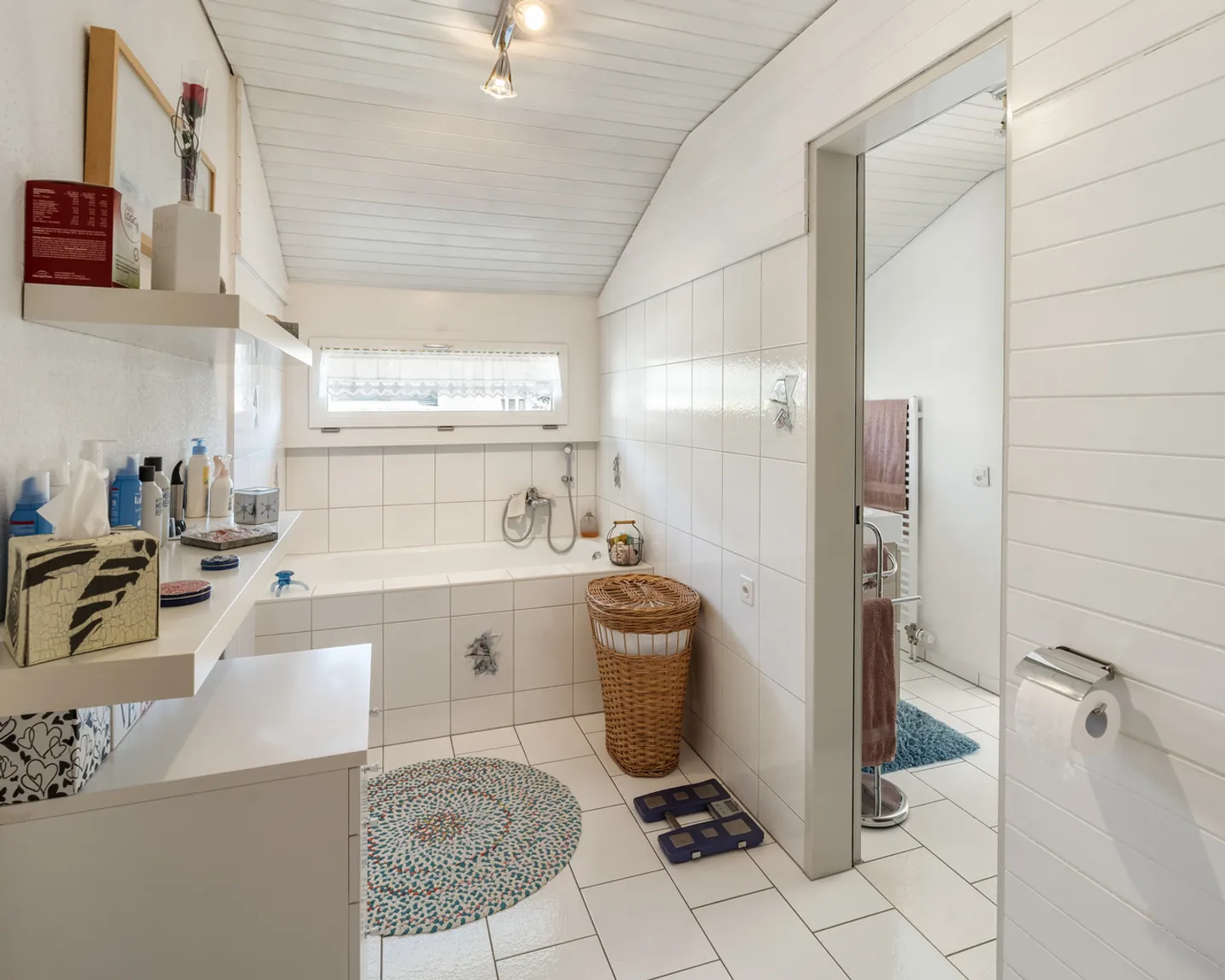 Exclusive Single-Family Home in Prime Location - with Outdoor Pool - Photo 7 of 10