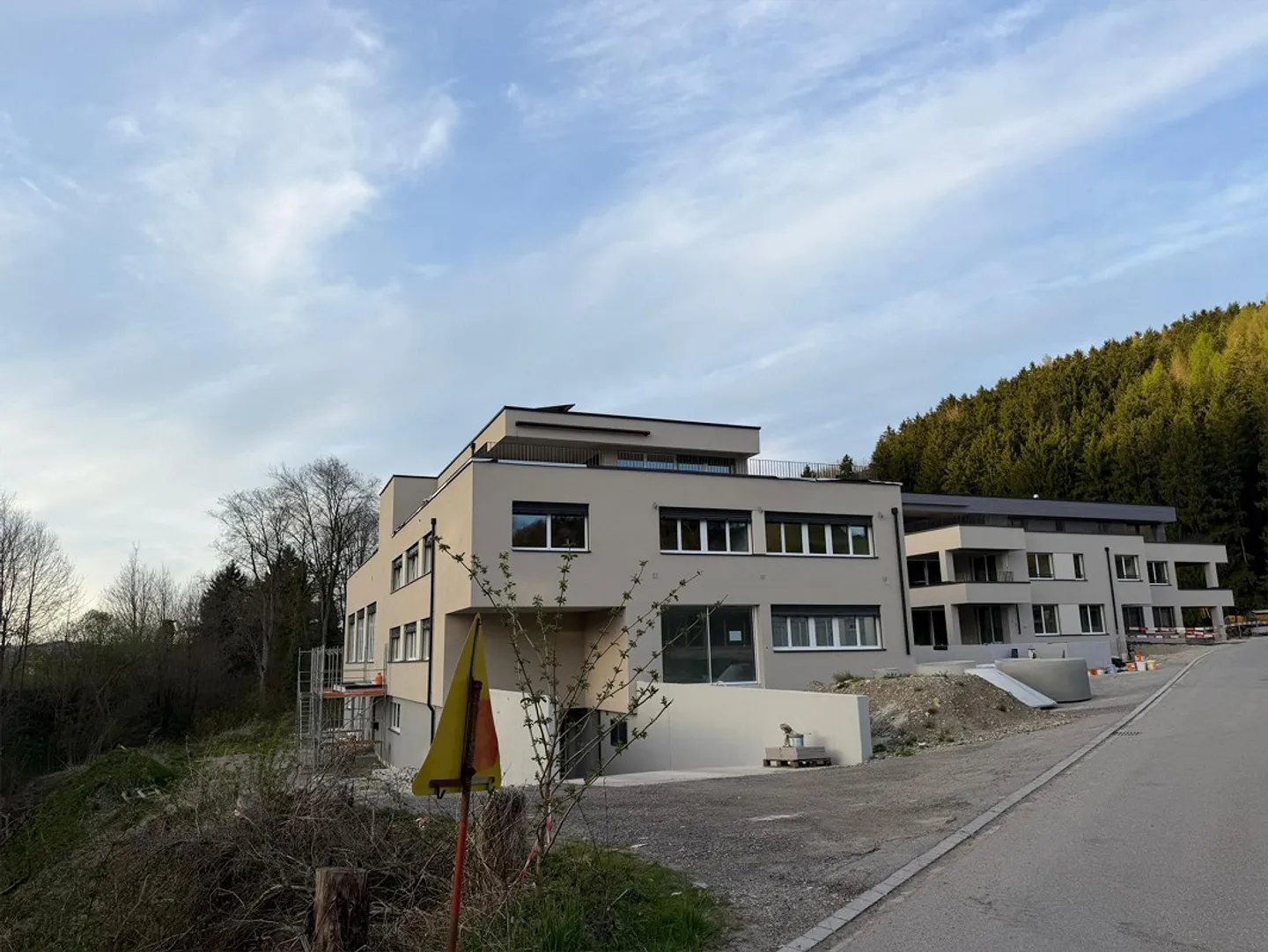 Ampio appartamento attico di 4.5 stanze in una posizione idilliaca - Foto 12 di 12