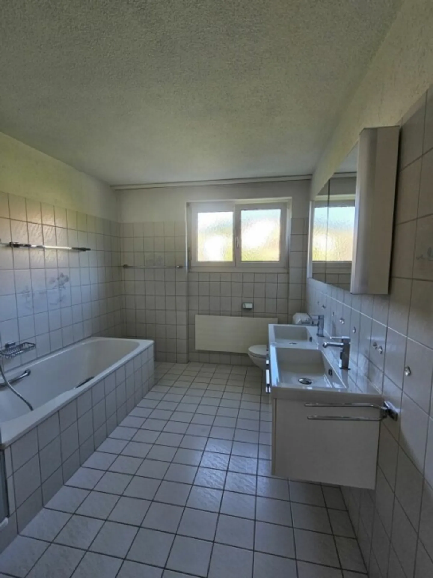 Spacious 4.5 room apartment for rent in Weinfelden. - Photo 7 of 14