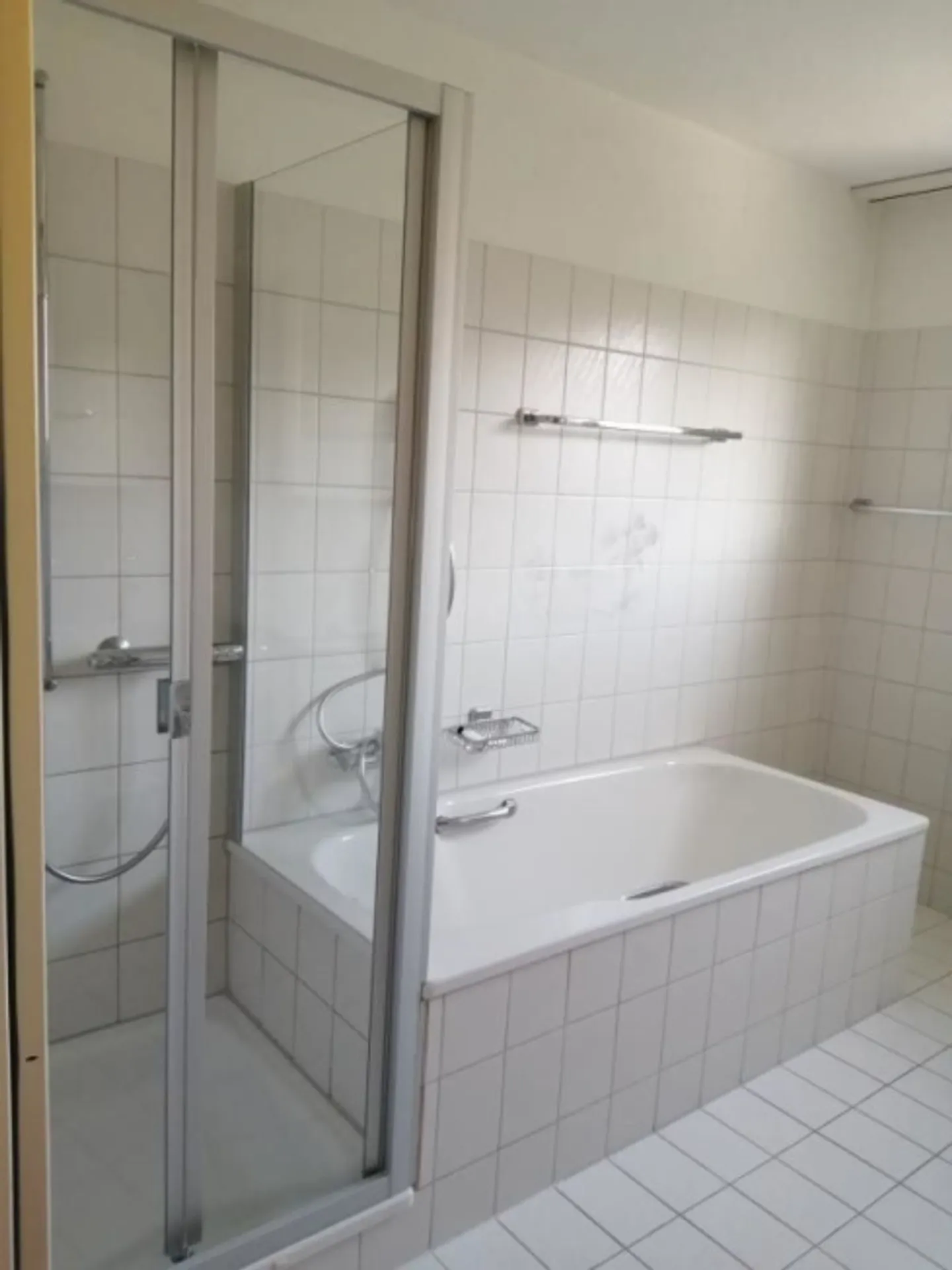 Spacious 4.5 room apartment for rent in Weinfelden. - Photo 8 of 14