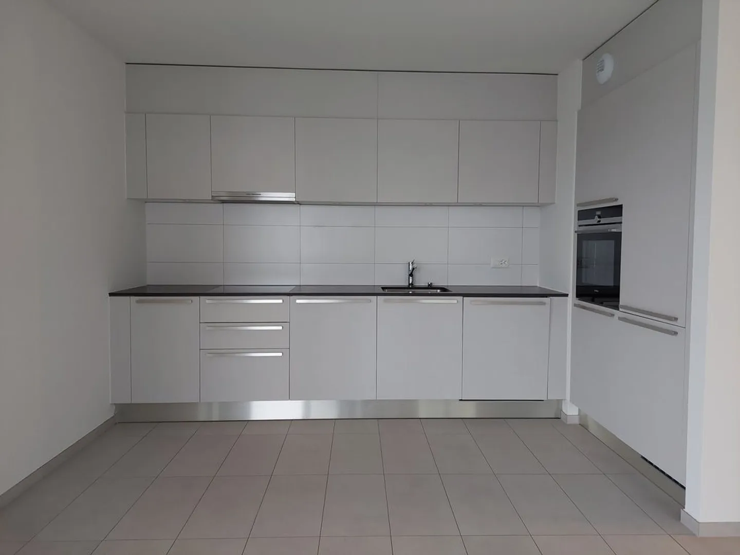 Quartiere Gruvatiez - Spazioso appartamento di 4,5 locali al 3° piano - Foto 4 di 6