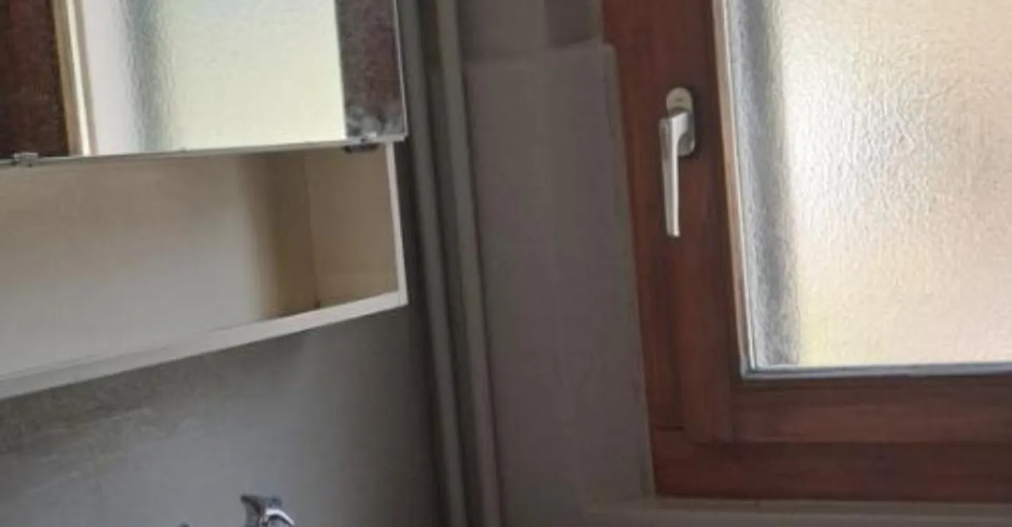 Studio Arredato Vicino alla Stazione - Foto 6 di 7