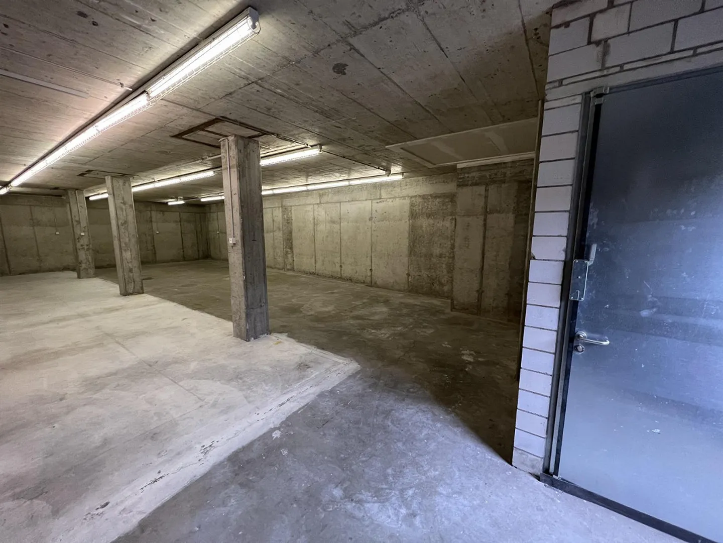 Storage space for rent in Niederhasli - Photo 4 of 11