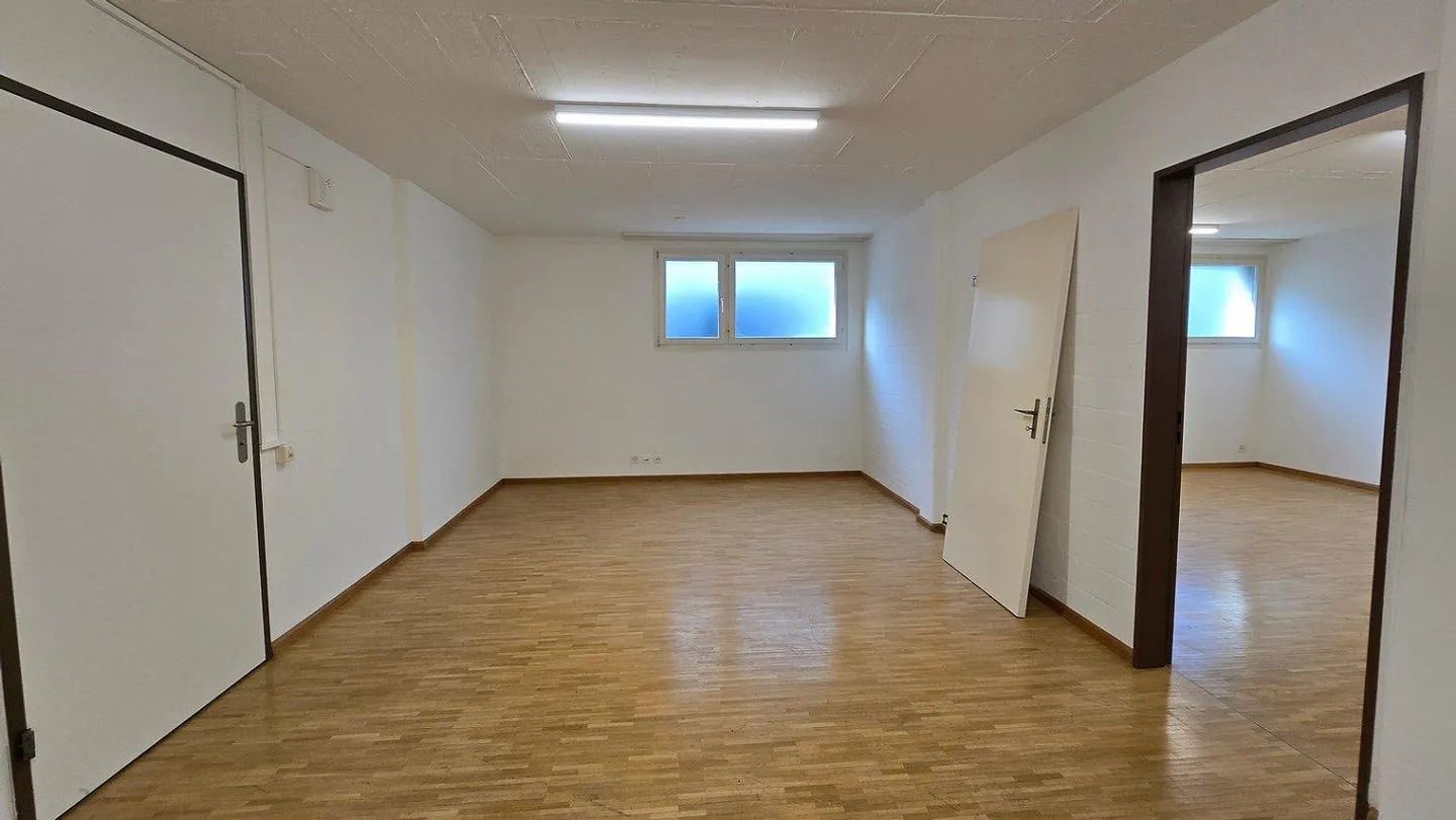 Versatile 2-room hobby room in Birsfelden - Photo 4 of 5