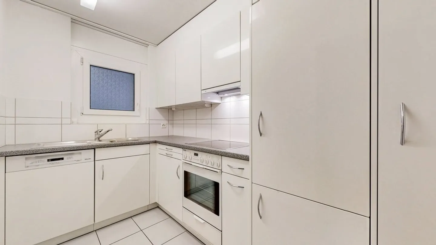 Charming Apartment in Zurich - Photo 2 of 12