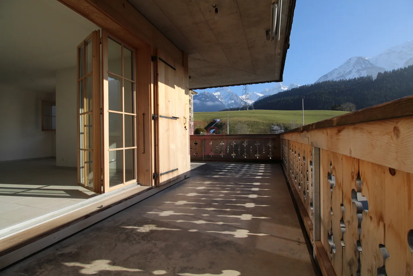 Château-d'Oex - Very nice 4.5 room apartment with large balcony - Photo 8 of 9