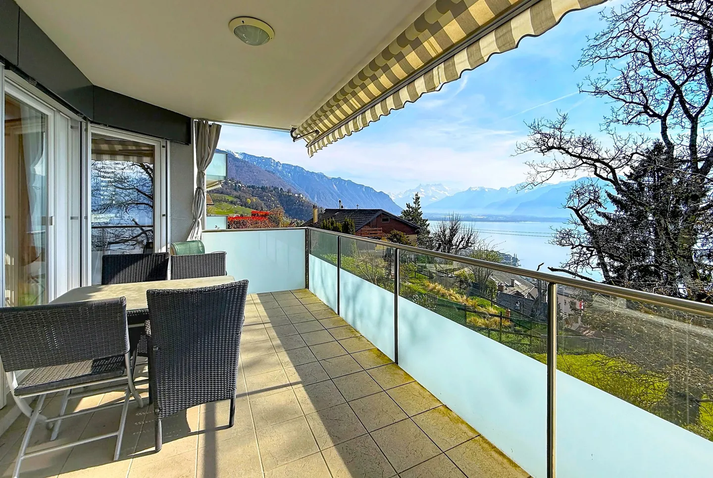 Situazione ideale e vista lago! - Foto 6 di 8