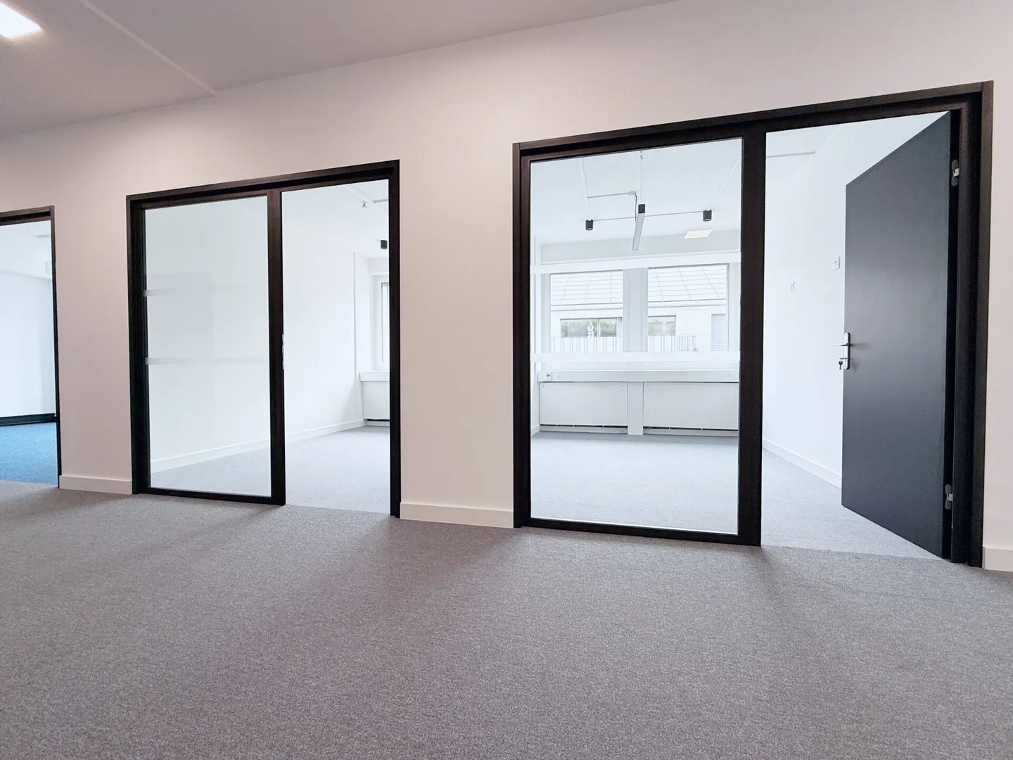 Uffici moderni vicino alla stazione ferroviaria - Foto 4 di 9