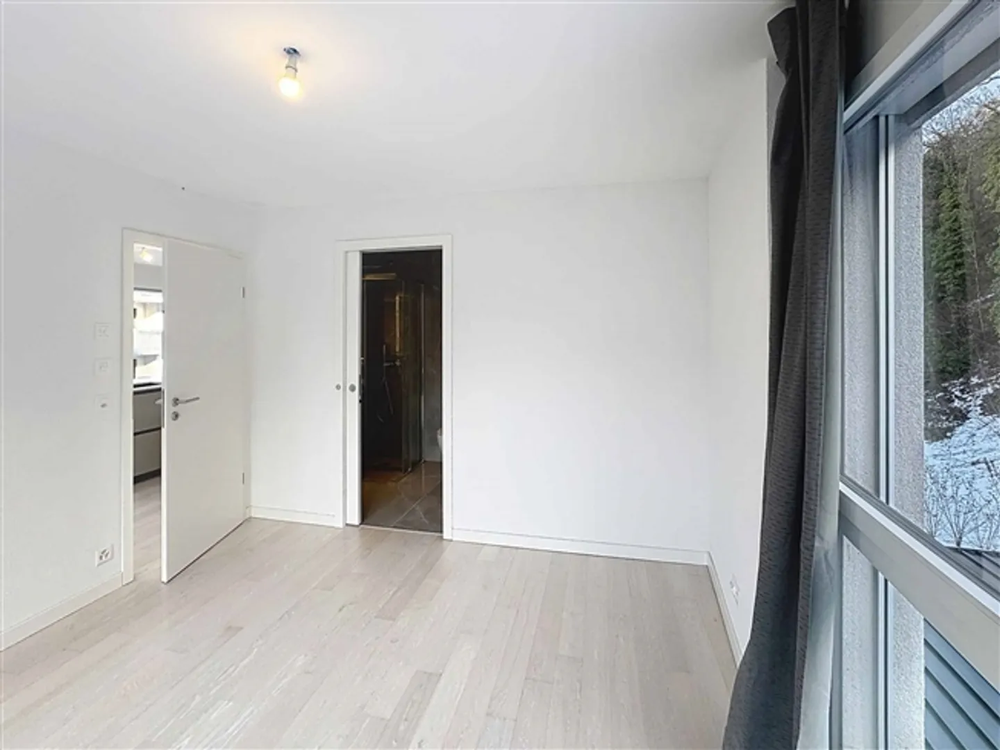 Helle 4-Zimmer-Wohnung mit Bergblick - Foto 10 von 13