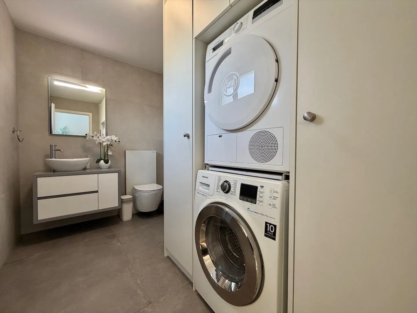 Villa moderna, due posti auto, a Saxon - Foto 4 di 11