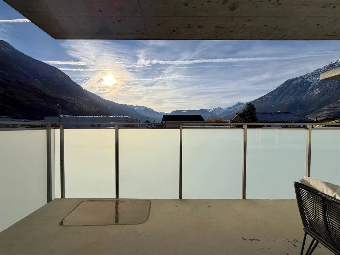 Villa moderna, due posti auto, a Saxon - Foto 7 di 11