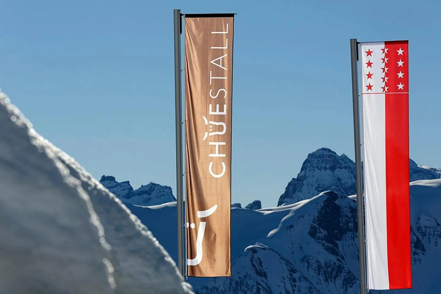 Where Alpine Panorama and Hospitality Come Together - Photo 3 of 8