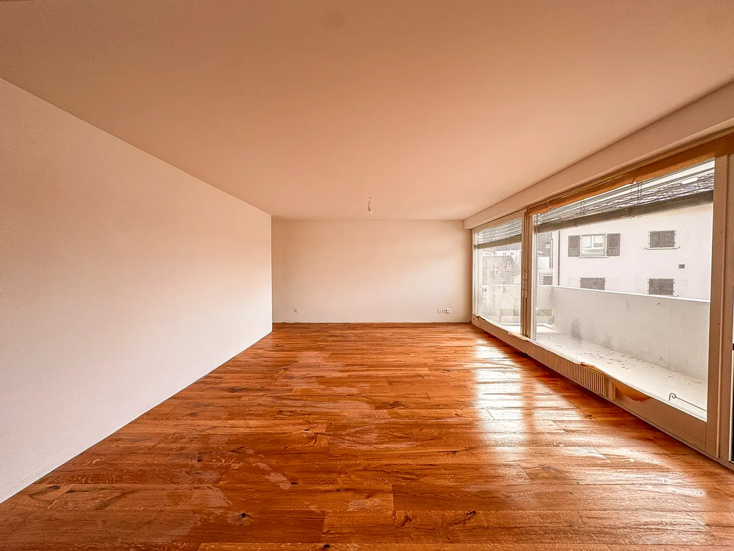 UNDER RENOVATION - Magnificent 4.5-room apartment - Photo 2 of 15