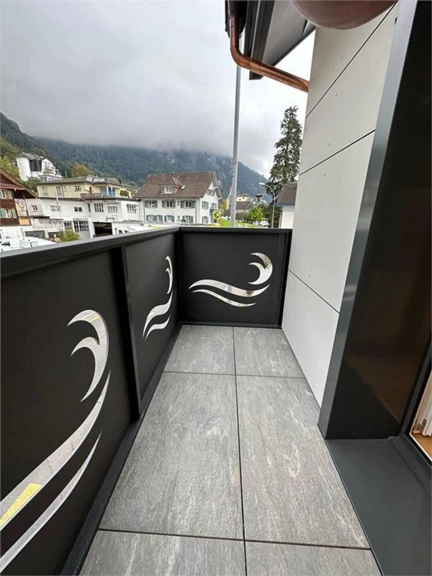 Unparalleled Attic Maisonette Apartment Directly on Lake Lucerne - Photo 9 of 27