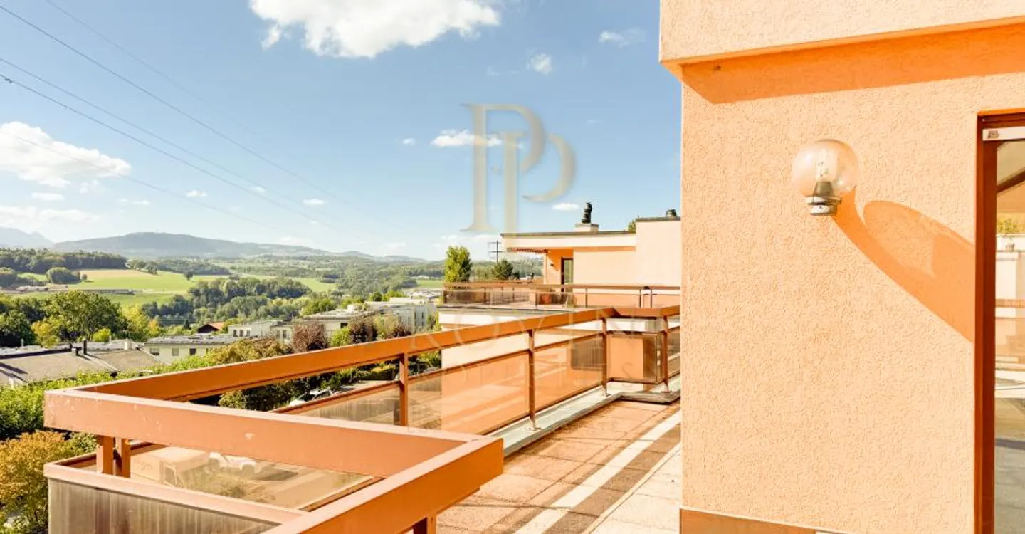 Appartement Attique Spacieux avec Terrasse - Photo 1 sur 14