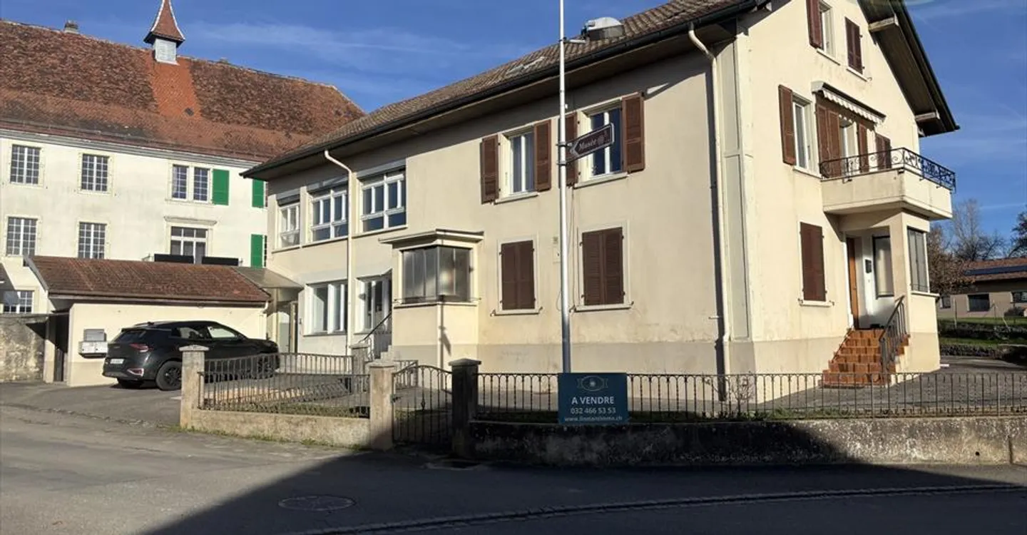 Edificio misto - Foto 1 di 12