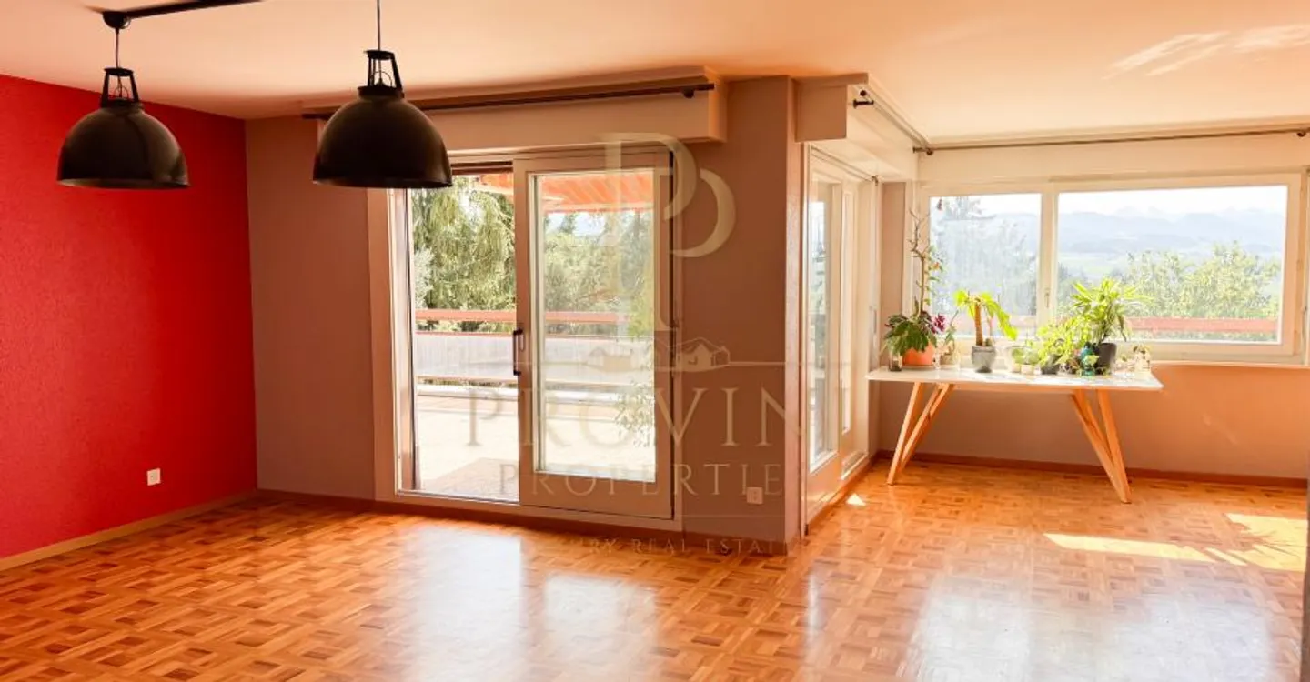 Appartement Attique Spacieux avec Terrasse - Photo 2 sur 14