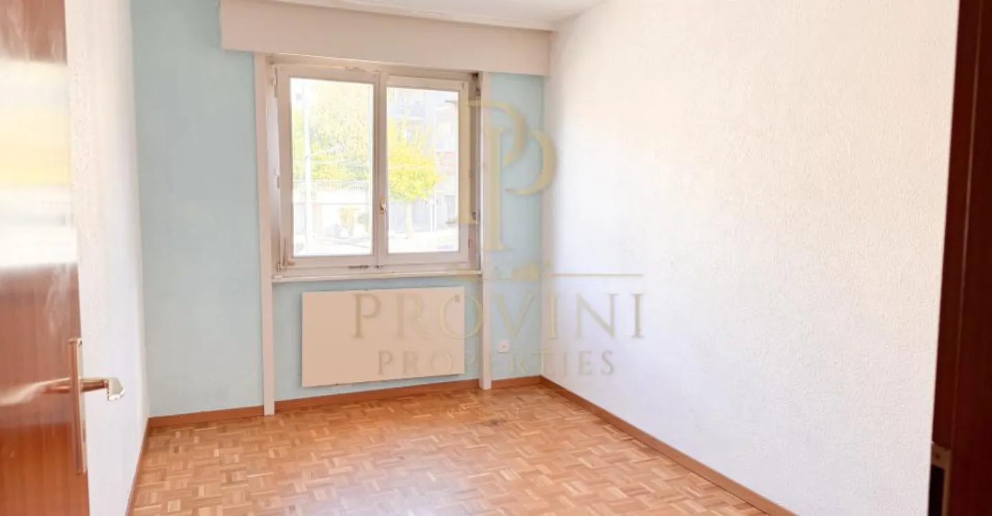 Appartement Attique Spacieux avec Terrasse - Photo 8 sur 14