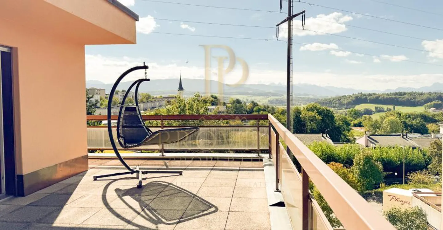 Appartement Attique Spacieux avec Terrasse - Photo 13 sur 14