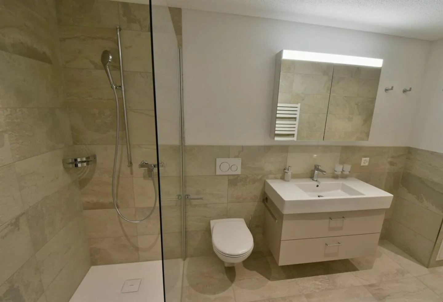 Avec un Certain Extra - Photo 4 sur 7