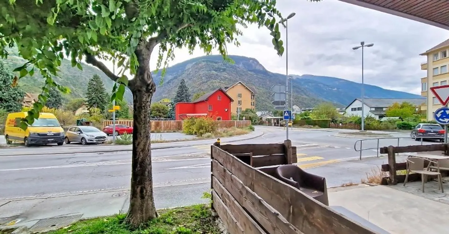Sierre, renovated 2.5 room apartment with good yield, close to Lake Géronde and the technopole - Photo 10 of 13