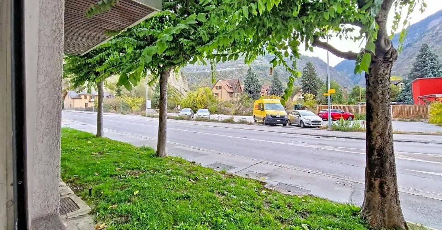Sierre, renovated 2.5 room apartment with good yield, close to Lake Géronde and the technopole - Photo 11 of 13