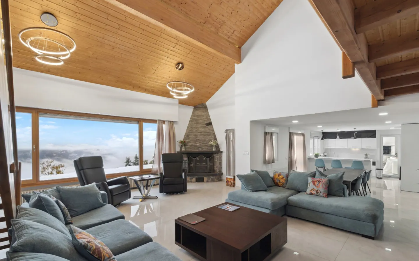 Außergewöhnliche 6,5-Zimmer-Villa - 258 m² mit majestätischem Alpenpanorama - Foto 2 von 10