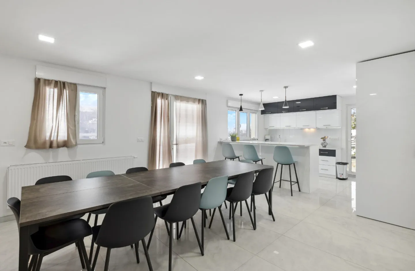 Außergewöhnliche 6,5-Zimmer-Villa - 258 m² mit majestätischem Alpenpanorama - Foto 6 von 10