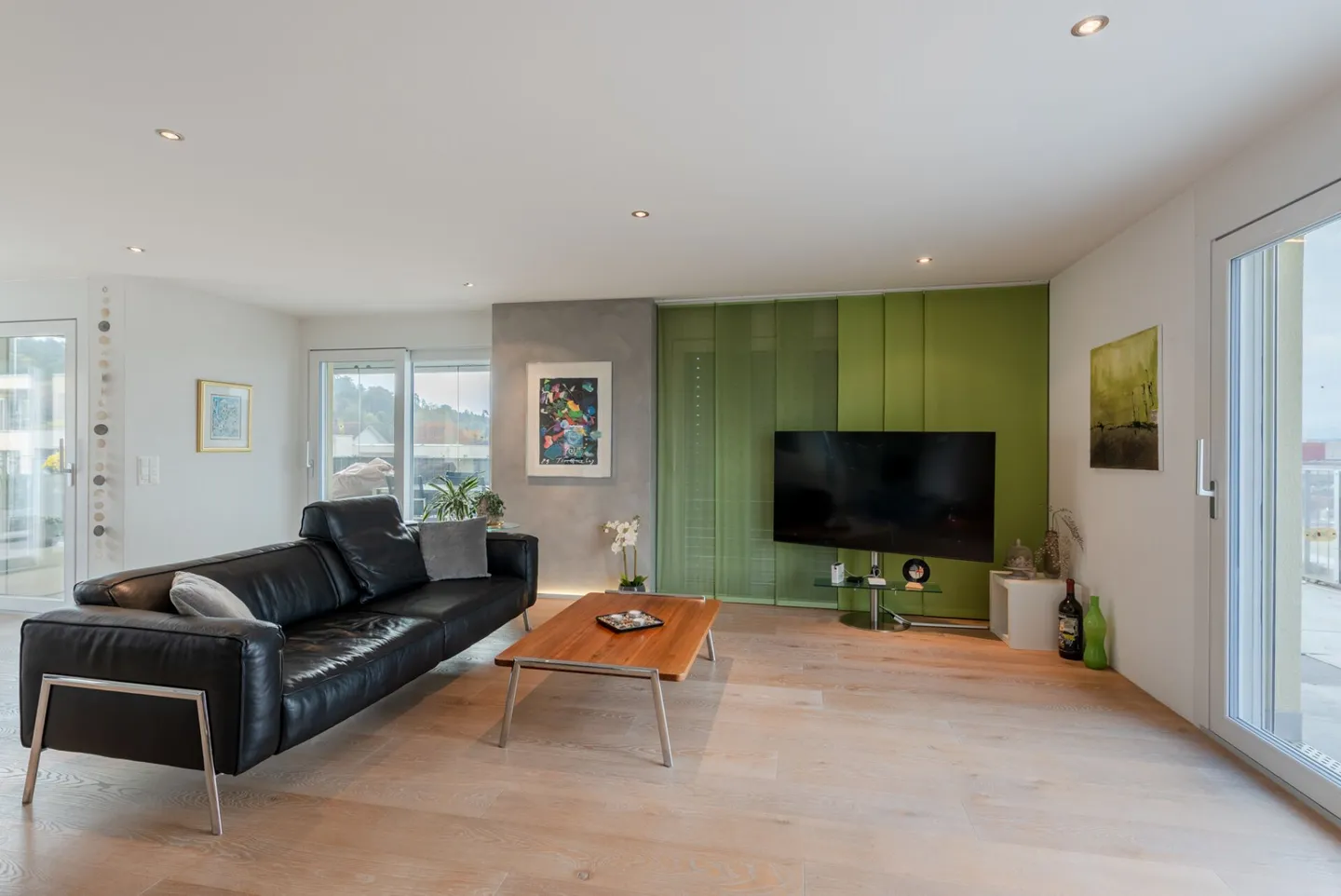 Appartamento attico da 5,5 stanze da sogno incluso due posti auto - Foto 5 di 23