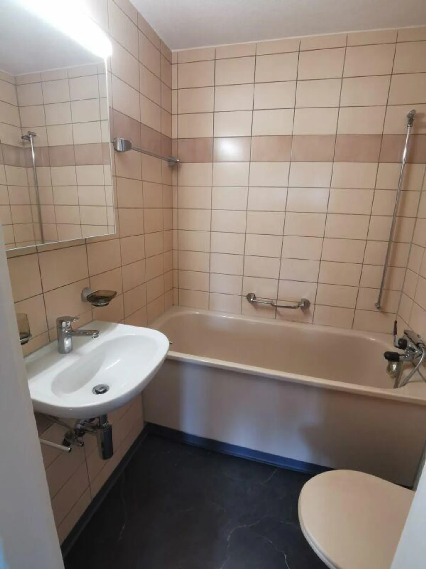 Beautiful single apartment with balcony in a good location in Arbon - Photo 5 of 7