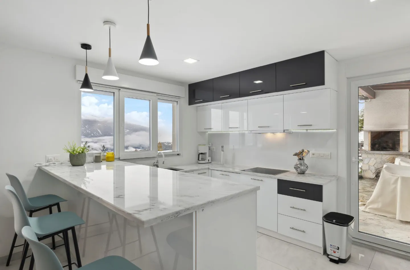 Außergewöhnliche 6,5-Zimmer-Villa - 258 m² mit majestätischem Alpenpanorama - Foto 5 von 10