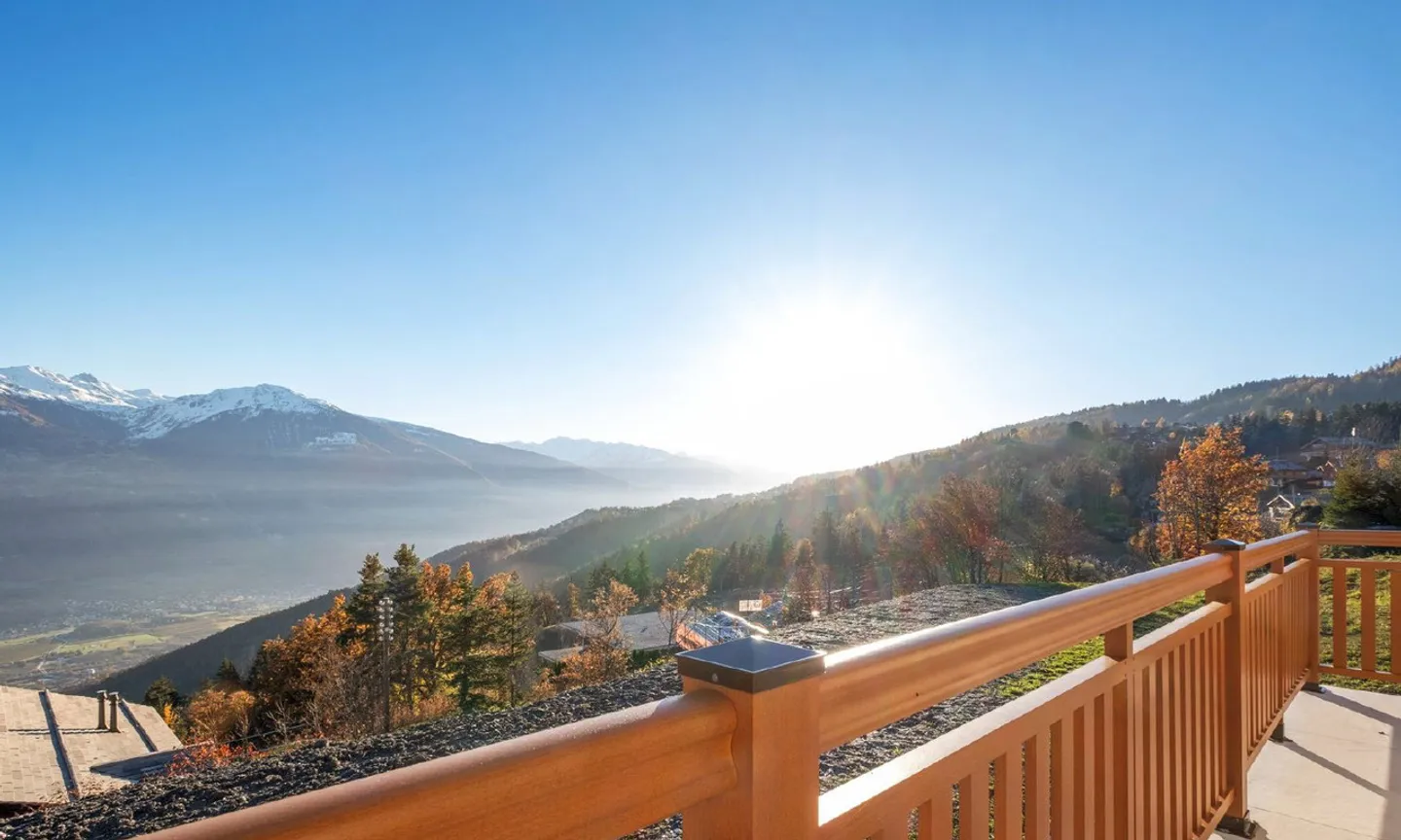 Außergewöhnliche 6,5-Zimmer-Villa - 258 m² mit majestätischem Alpenpanorama - Foto 1 von 10