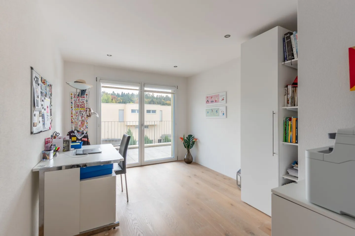 Appartamento attico da 5,5 stanze da sogno incluso due posti auto - Foto 8 di 23