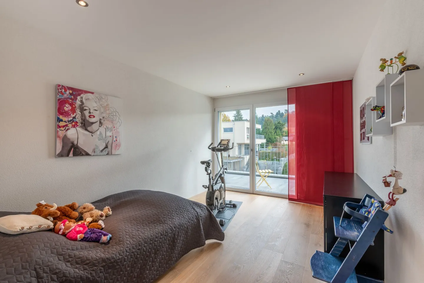 Appartamento attico da 5,5 stanze da sogno incluso due posti auto - Foto 10 di 23