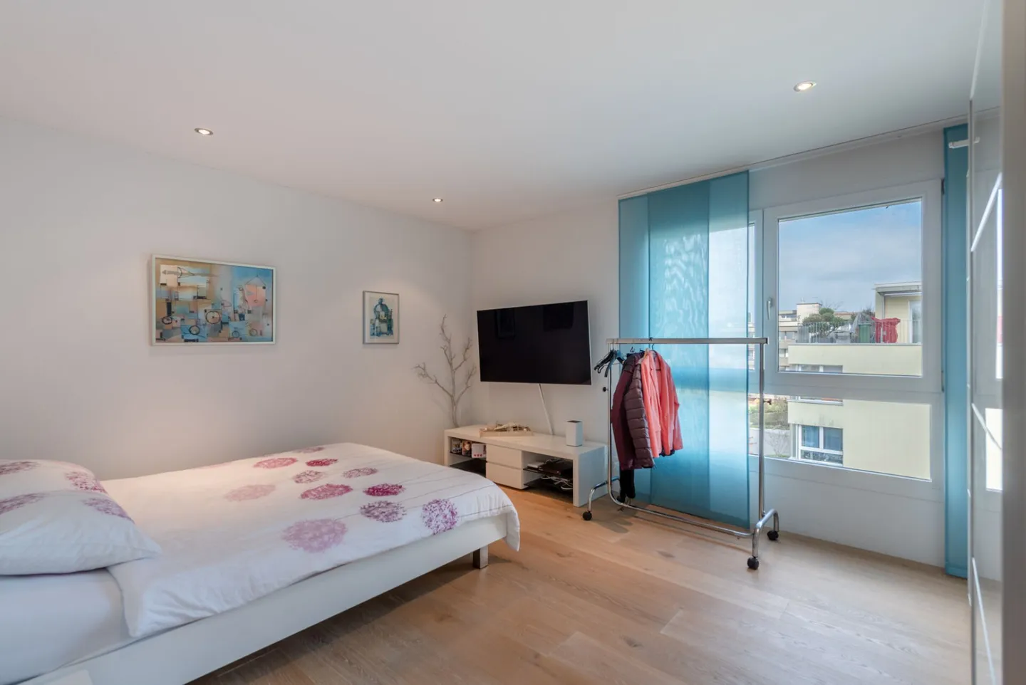 Appartamento attico da 5,5 stanze da sogno incluso due posti auto - Foto 11 di 23