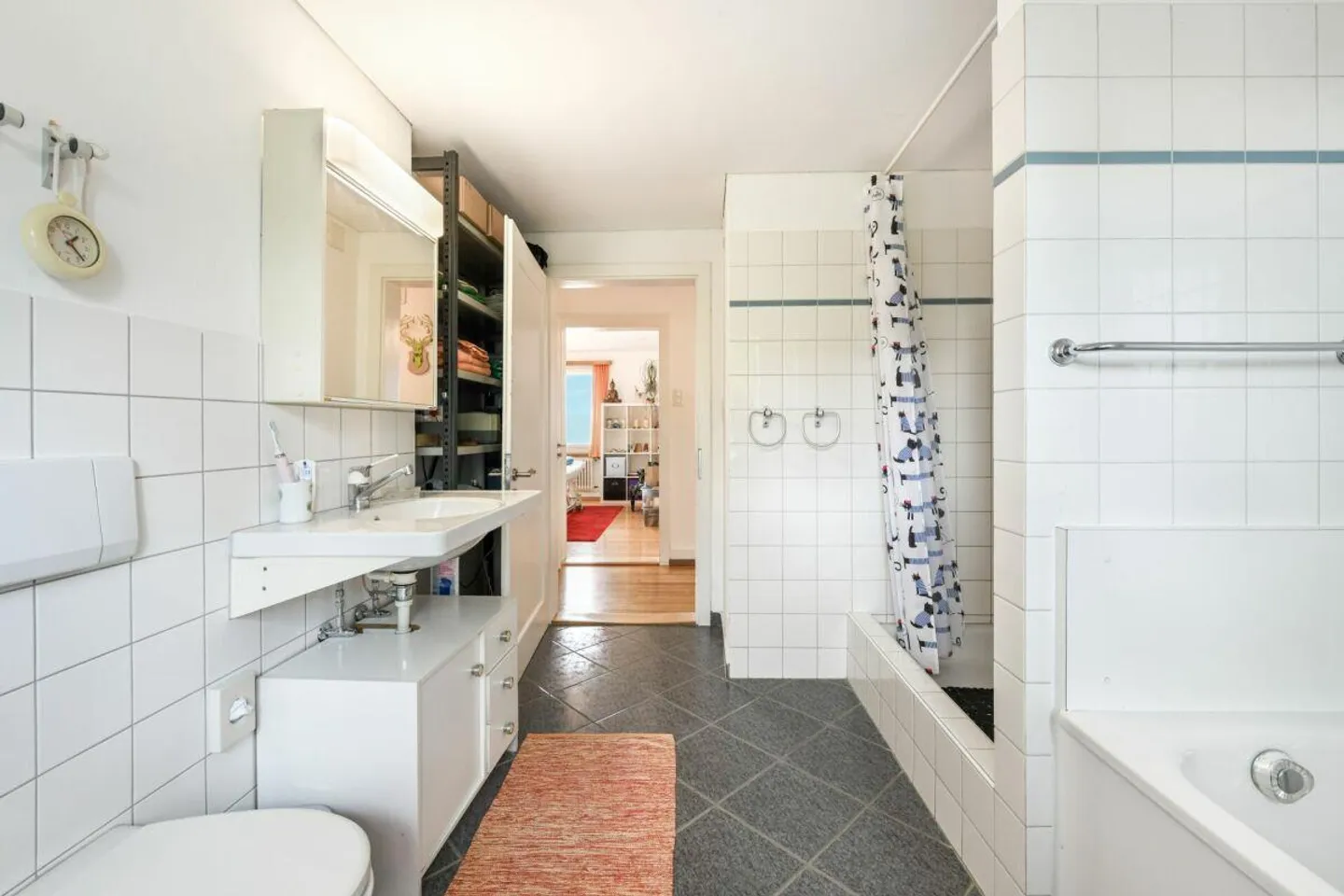 Single-family house with a separate apartment, PV system & 10 rooms - ideal for families - Photo 12 of 23