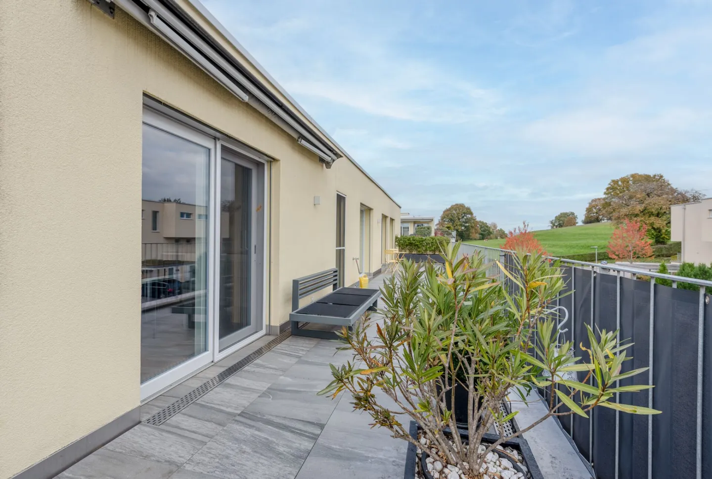 Appartamento attico da 5,5 stanze da sogno incluso due posti auto - Foto 16 di 23