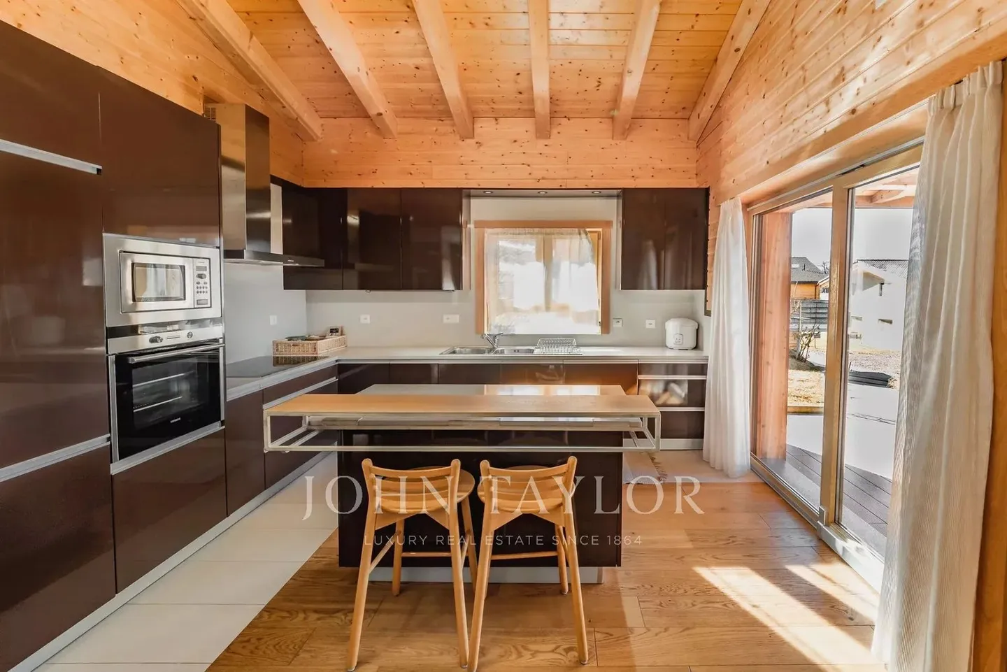 Chalet des superlatifs à Haute-Nendaz, avec jacuzzi et appartement indépendant - Photo 3 sur 12